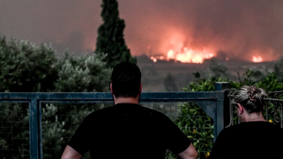 Στο ίδιο έργο θεατές: Στα τσιμέντα των πολυκατοικιών της Πάτρας θα σβήσει η φωτιά