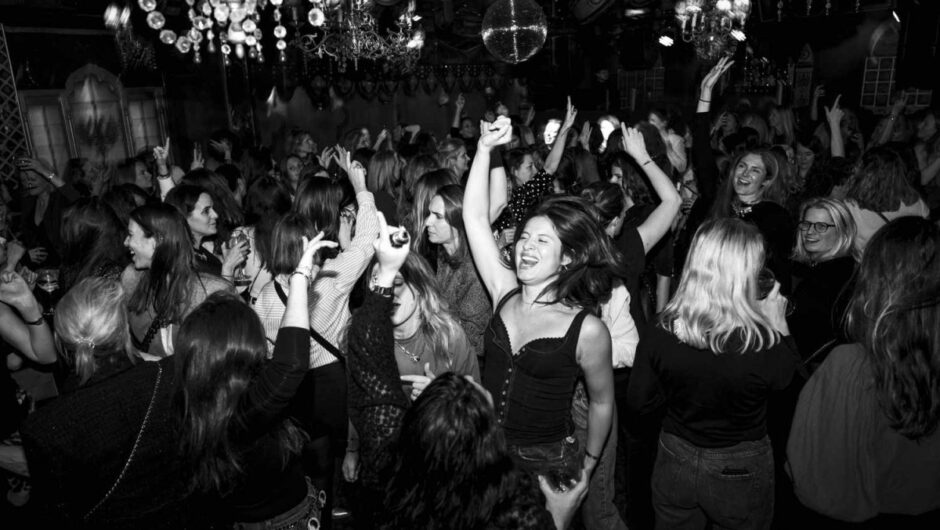 Χωρίς άνδρες, χωρίς πίεση: Το Diva είναι το πιο hot club στο Παρίσι και επιτρέπει την είσοδο μόνο σε γυναίκες