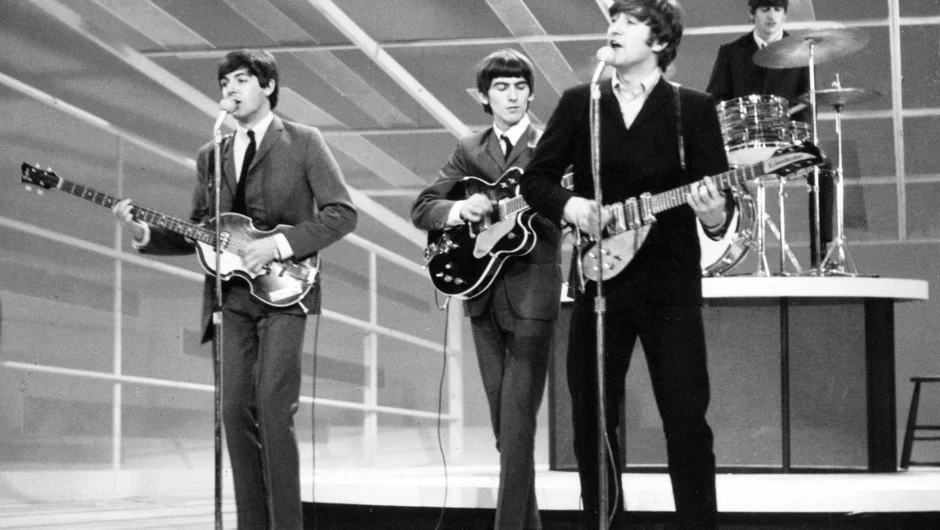 Σαν σήμερα 26 Αυγούστου: Κυκλοφορεί το «Hey Jude» – Το τραγούδι που έγραψε ο Μακάρτνεϊ για τον γιο του Λένον μιλάει όντως για ναρκωτικά;