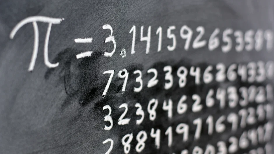 Σαν σήμερα 17 Αυγούστου: Όταν η ανθρωπότητα μέτρησε το «π» σε 62,8 τρισεκατομμύρια ψηφία