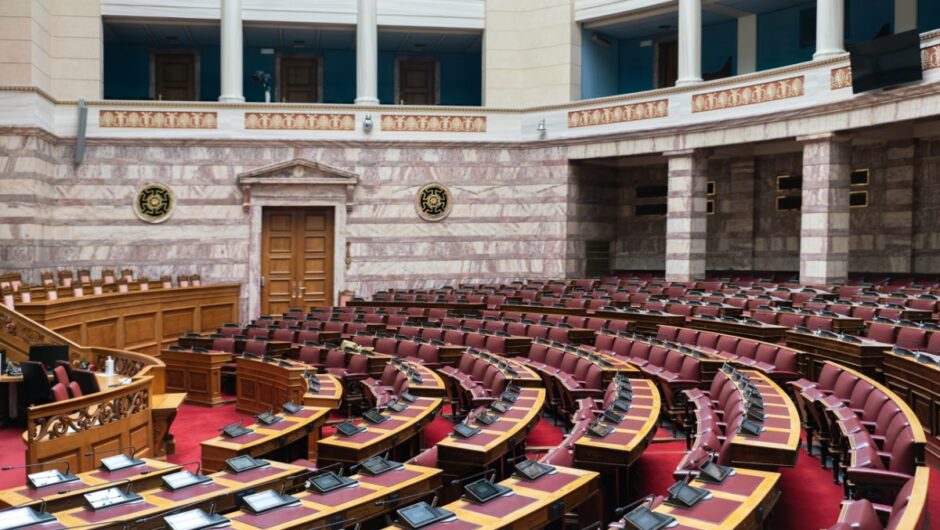 Καλά τα παιχνίδια με τον εκλογικό νόμο, αλλά μπορεί να γίνουν μπούμερανγκ