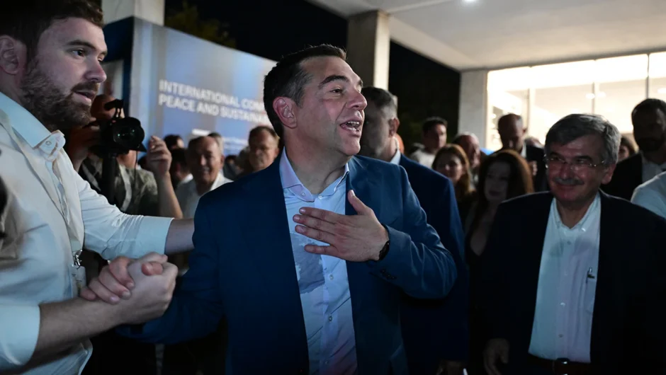Πώς αντιμετωπίζουν στην κυβέρνηση το ενδεχόμενο ενός comeback του Αλέξη Τσίπρα με νέο κόμμα