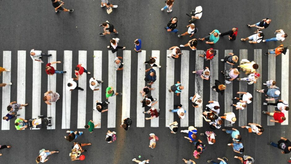 Η ανθρωπότητα συρρικνώνεται νωρίτερα από ότι πιστεύαμε – Τι λένε οι επιστήμονες