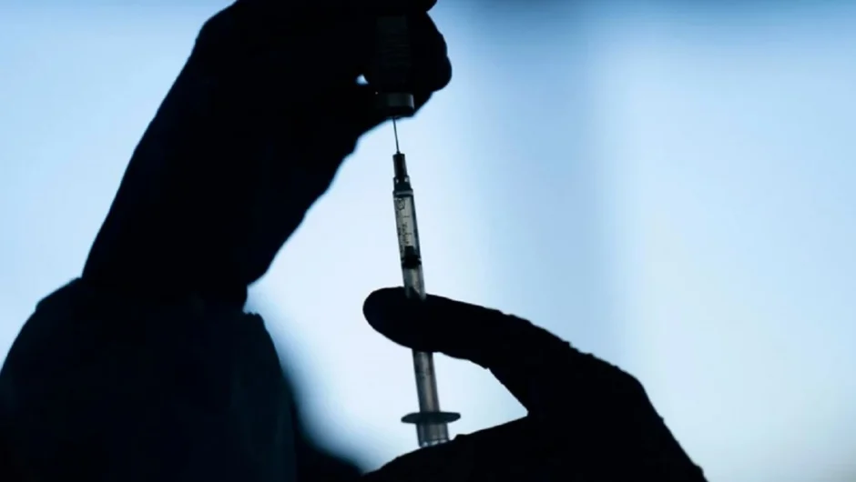 Νέα μεγάλη έρευνα για τα εμβόλια της COVID19: Ποια η σχέση τους τελικά με εγκεφαλικά και καρδιακά επεισόδια