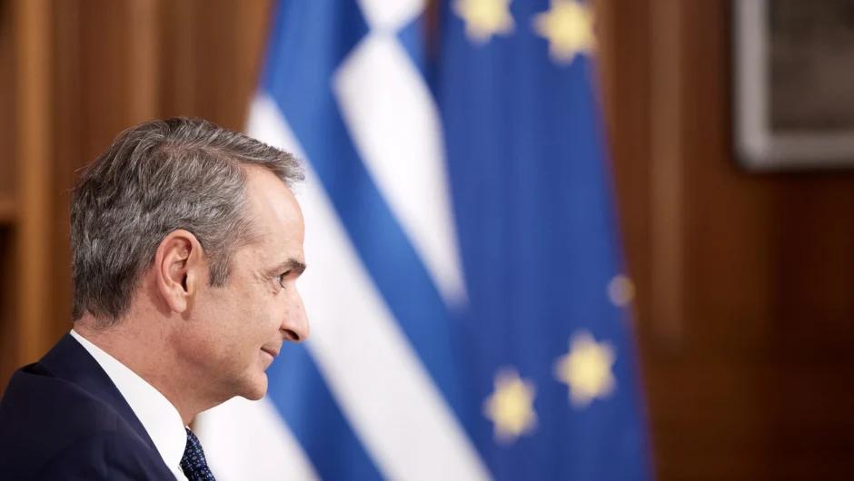 Η νέα στρατηγική της Νέας Δημοκρατίας: Το μοντέλο της διεύρυνσης, οι γέφυρες σε Ανδρουλάκη και το «καρφί» για Τσίπρα
