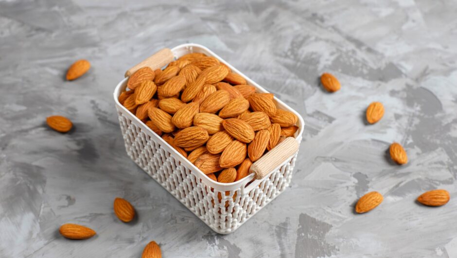 Αμύγδαλα: Οι 2 ανεπιθύμητες παρενέργειες από την υπερβολική κατανάλωσή τους