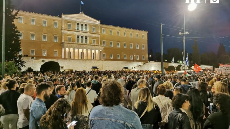 Οι συγγενείς των 57 θυμάτων είναι ο μεγαλύτερος βραχνάς του Κυριάκου Μητσοτάκη