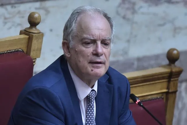 Ακούστε τον Τασούλα: Πίσω στο… 1952 και ισόβιος Μητσοτάκης!