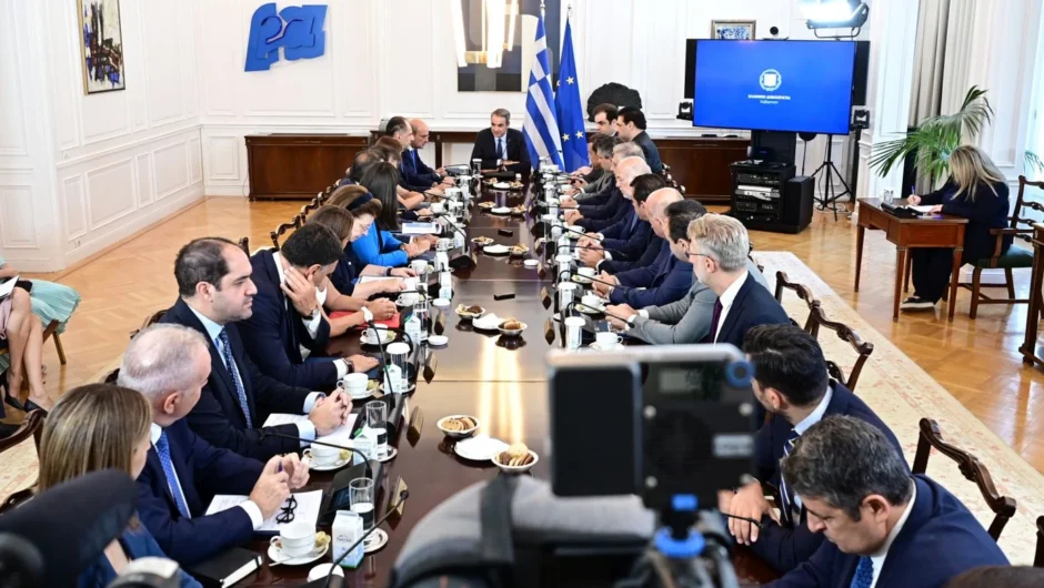 Πόσες από τις 156 ελέγξιμες προεκλογικές δεσμεύσεις της κυβέρνησης έχουν εφαρμοστεί