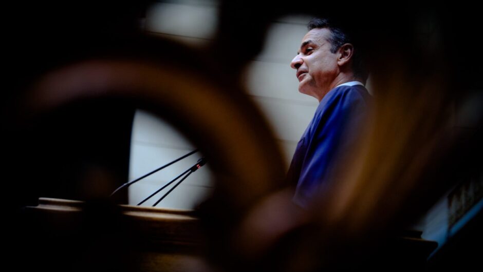 Το «Καραμανλής ή τανκς» έπιασε. Το «Μητσοτάκης ή χάος» δεν πρόκειται να πετύχει
