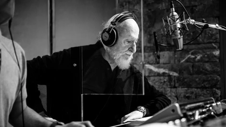 Σαν σήμερα 27 Οκτωβρίου: Το «Ντιρλαντά» ανήκει στο Αιγαίο – Το τέλος της διαμάχης του Σαββόπουλου με έναν Καλύμνιο σφουγγαρά