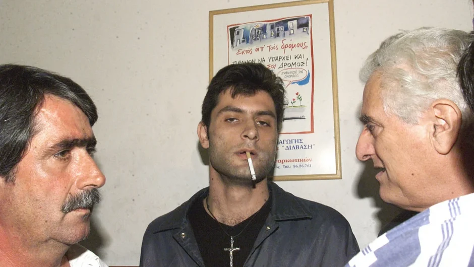 Σαν σήμερα 19 Οκτωβρίου: Ο Παντελής Καζάκος σκορπά τον τρόμο στην Αθήνα – Το ρατσιστικό μακελειό που έγινε τηλεοπτικό επεισόδιο