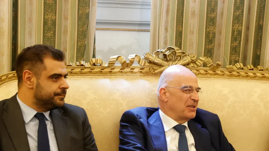 Με μια φράση το Μαξίμου «χτυπάει» Δένδια για τη σύγκρουση με Δούκα