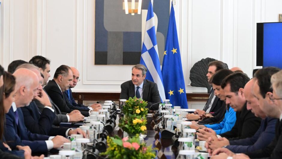 Vouliwatch / Πυρά ΣΥΡΙΖΑ-ΠΣ κατά ΝΔ για τα πόθεν έσχες γαλάζιων βουλευτών