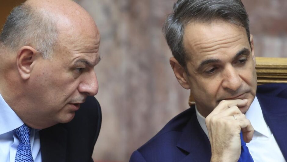 Οι «γαλάζιες ακρίδες» κατατρώνε την ύπαιθρο