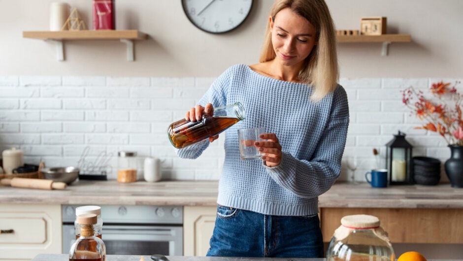 Λίπος στην κοιλιά: Γιατρός αποκαλύπτει έναν εύκολο τρόπο για να ενισχύσετε τον μεταβολισμό σας, χωρίς να στερηθείτε τις αγαπημένες σας τροφές