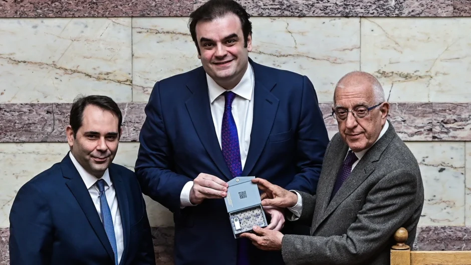 Προϋπολογισμός 2026: Μόνιμες ενισχύσεις 3,2 δισ. ευρώ για 5 εκατ. νοικοκυριά – Ποιοι κερδίζουν περισσότερο