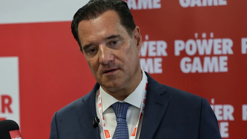 Γεωργιάδης για Κωνσταντοπούλου: «Δεν βρίσκετε και εσείς λίγη από την “γενναιότητά” του Καραναστάση να ηρεμήσει λίγο το Κοινοβούλιο;»