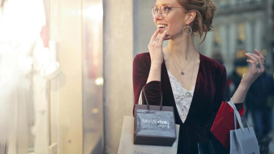 Η τέχνη της παραπλάνησης: Καθώς πλησιάζει η Black Friday, αυτές είναι οι ύποπτες τακτικές που πρέπει να προσέξετε