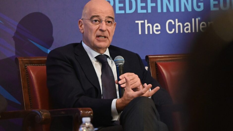 Ο Δένδιας επικρίνει την ΕΕ: Άμυνα δεν είναι να μεταφέρουμε όπλα και χρήματα στην Ουκρανία