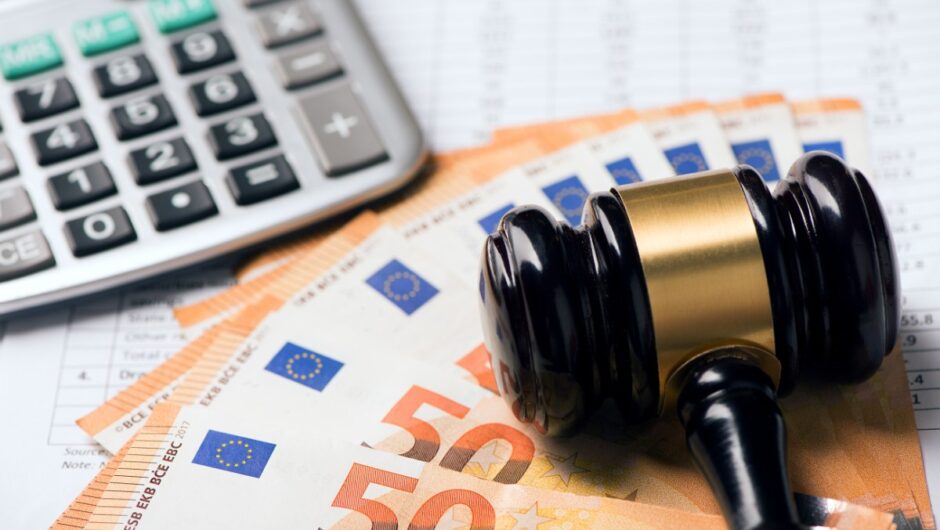 Μετά από ορόσημο δικαστική απόφαση, η οδηγία της ΕΕ για τον κατώτατο μισθό είναι ακόμα ζωντανή