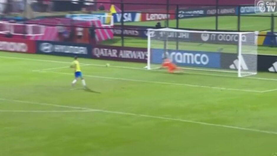 Το πέναλτι που κάνει τον γύρο του κόσμου: Ο τερματοφύλακας προκαλεί τον εκτελεστή και εκείνος σκοράρει αλά… «πανένκα» (Βίντεο)