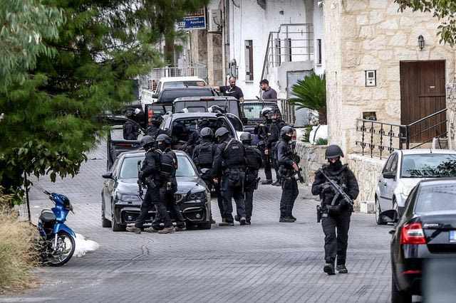 Κουμπούρια και βεντέτες, “λεβεντιά” και δολοφονική αδιαφορία…