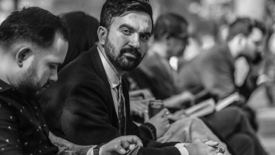 Να πηγαίνεις στην κοινωνία αντί να περιμένεις να έρθει αυτή σε σένα