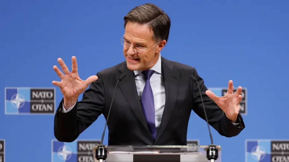 Το σκατό μας παξιμάδι;