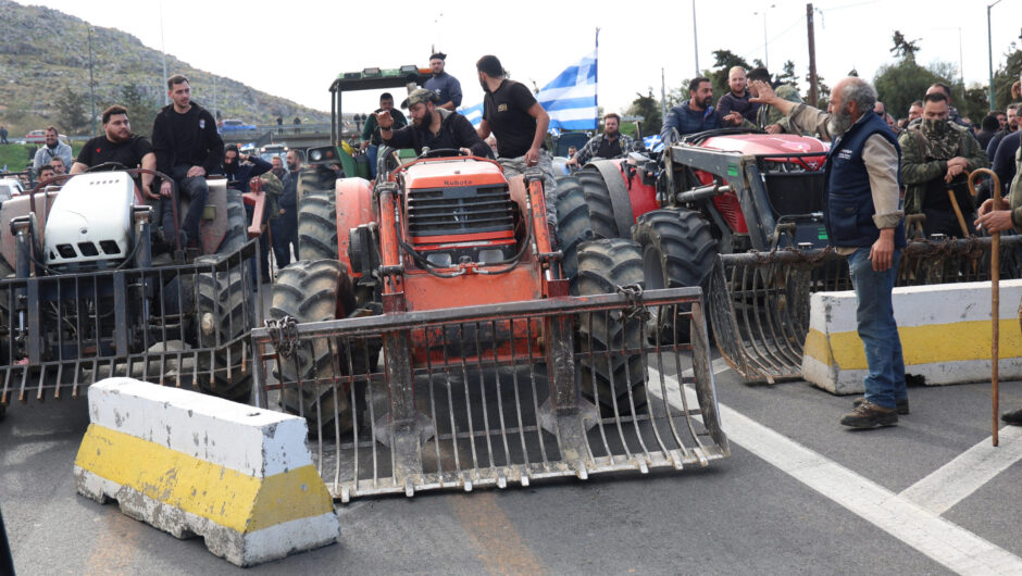 Κρήτη: Βαριές κατηγορίες στους αγρότες για τα επεισόδια – Συνεδριάζουν σήμερα για τις επόμενες κινήσεις τους, πληθαίνουν τα μπλόκα σε όλη την Ελλάδα