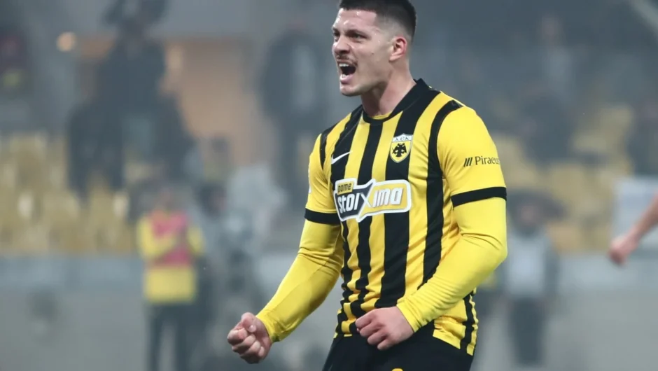 ΑΕΚ – Ατρόμητος 4-1: Στο -3 με ηγέτη Γιόβιτς