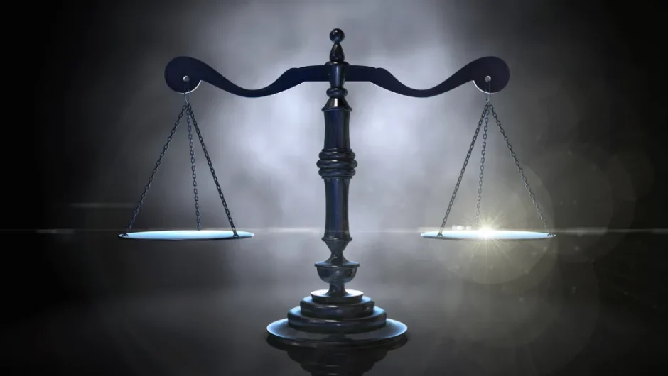 Χαμηλά, πολύ χαμηλά