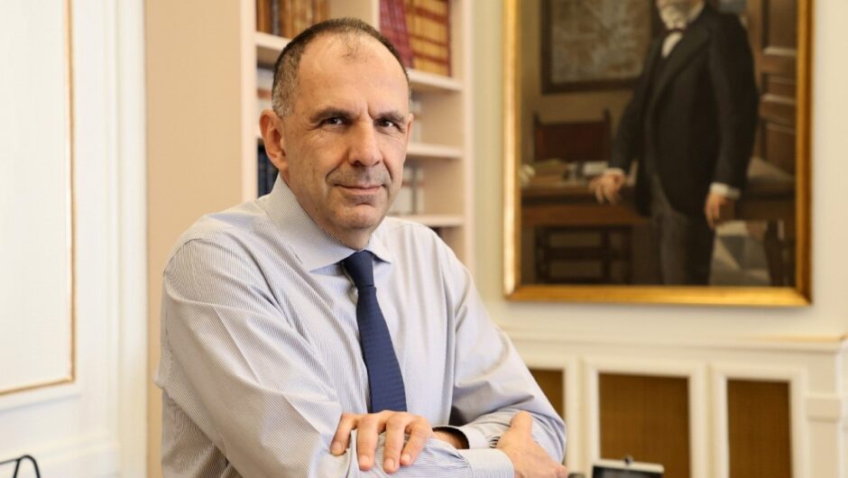 Ο Γεραπετρίτης, οι «εφιάλτες» ενός ΥΠΕΞ, τα ελληνοτουρκικά, το Πανεπιστήμιο και ο Ολυμπιακός