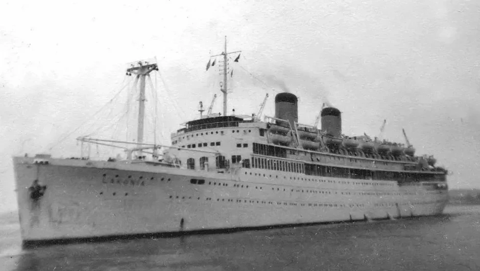 Σαν σήμερα 22 Δεκεμβρίου: Το ναυάγιο του υπερωκεάνιου «Λακωνία» – Έπλεε φλεγόμενο για μία εβδομάδα