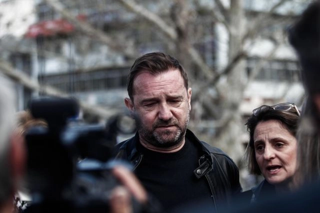 Πλακιάς σε Άδωνι: Αν τα βρούμε με την Καρυστιανού, θα γίνετε ξανά τηλεβιβλιοπώλης