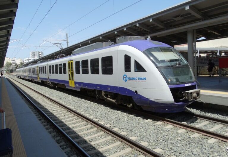 Σε νέα τροχιά ο ελληνικός σιδηρόδρομος: Η συμφωνία με τη Hellenic Train και οι επενδύσεις 420 εκατ., τα νέα τρένα, οι αυστηρές ρήτρες