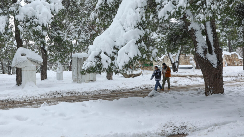 Καιρός: Ψυχρή «εισβολή» με χιόνια, ισχυρούς ανέμους και σημαντική πτώση της θερμοκρασίας – Αναλυτική πρόγνωση ανά περιοχή