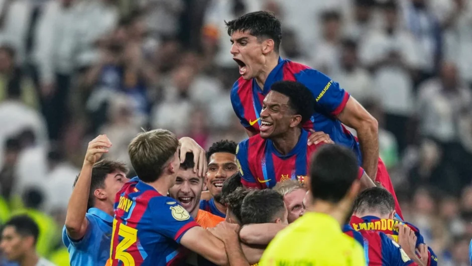 Μπαρτσελόνα – Ρεάλ Μαδρίτης 3-2: Ο Ραφίνια της έδωσε το Σούπερ Καπ