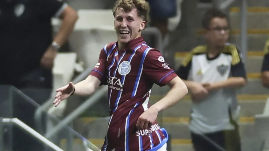 Stoiximan Super League: Απ’ τον Ζάχοβιτς στον Αντίνο – Οι 10 μεταγραφές που διέλυσαν τα προεδρικά πορτοφόλια