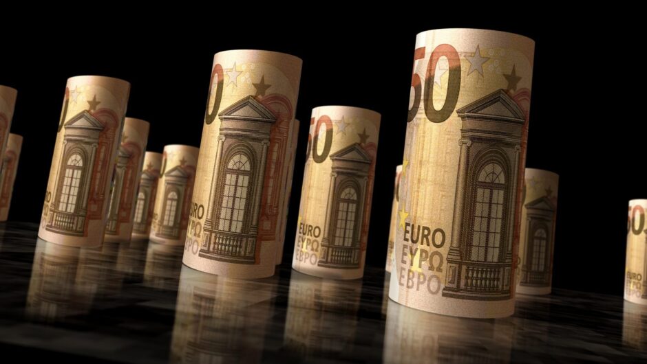 Το 2000 είναι ακόμη…. μακριά: Τα μνημόνια έφυγαν, πολλοί φόροι έμειναν