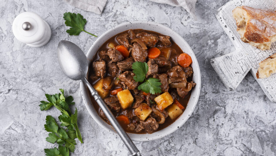 Η τέλεια συνταγή για τον χειμώνα: Σούπα λαχανικών με μοσχάρι – Αναφέρεται για πρώτη φορά σε βιβλίο μαγειρικής του 5ου αιώνα