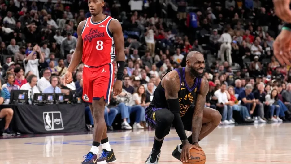 ΝΒΑ: Νικηφόρα βραδιά για Κλίπερς, Σπερς και Μπουλς, Λέοναρντ, Γουεμπανιαμά και Γουάιτ έκαναν τη διαφορά