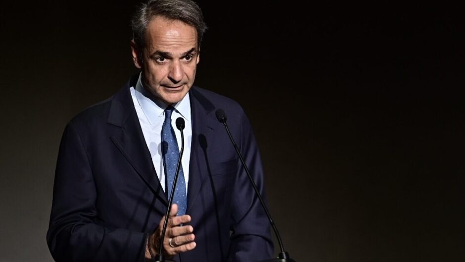 Σύγκριση συνεντεύξεων Τσίπρα -Μητσοτάκη