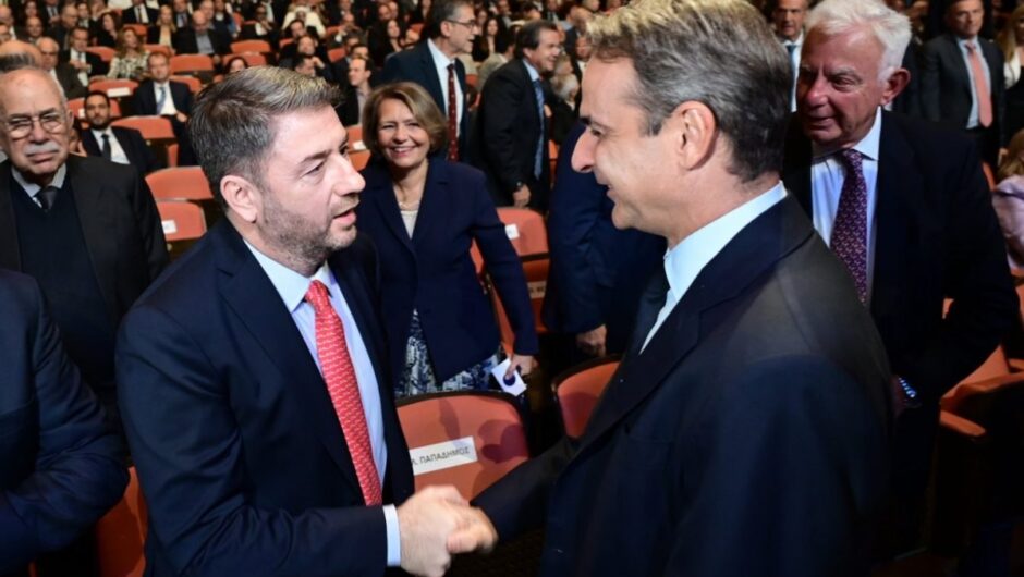 Για τη διάλυση του αγροτικού τομέα ο Μητσοτάκης θέλει τη συναίνεση των αγροτών, για την προσβολή των Θεσμών να βάλει πλάτη το ΠΑΣΟΚ