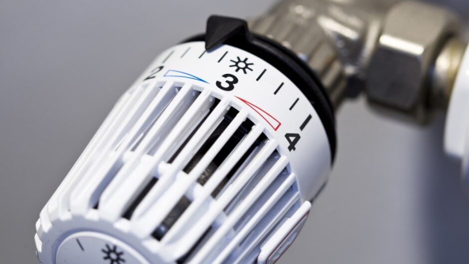 Θέρμανση: Αγωνία για το κόστος – Οι τιμές σε πετρέλαιο και ξύλα