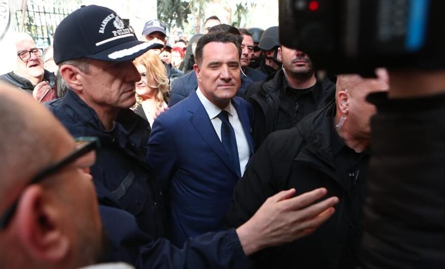 Για τον Γεωργιάδη φταίει πάντα η Αριστερά, οι δημοσκοπήσεις καταγράφουν όμως πως τα χειρότερα τα ζούμε με τη Δεξιά