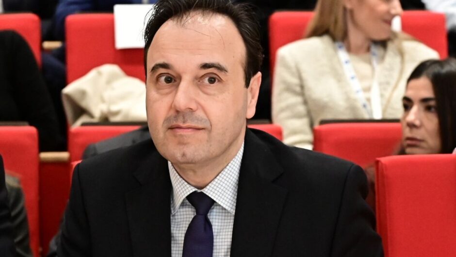 Δεν υπάρχει θέμα Παπαστεργίου στην κυβέρνηση, προς το παρόν…