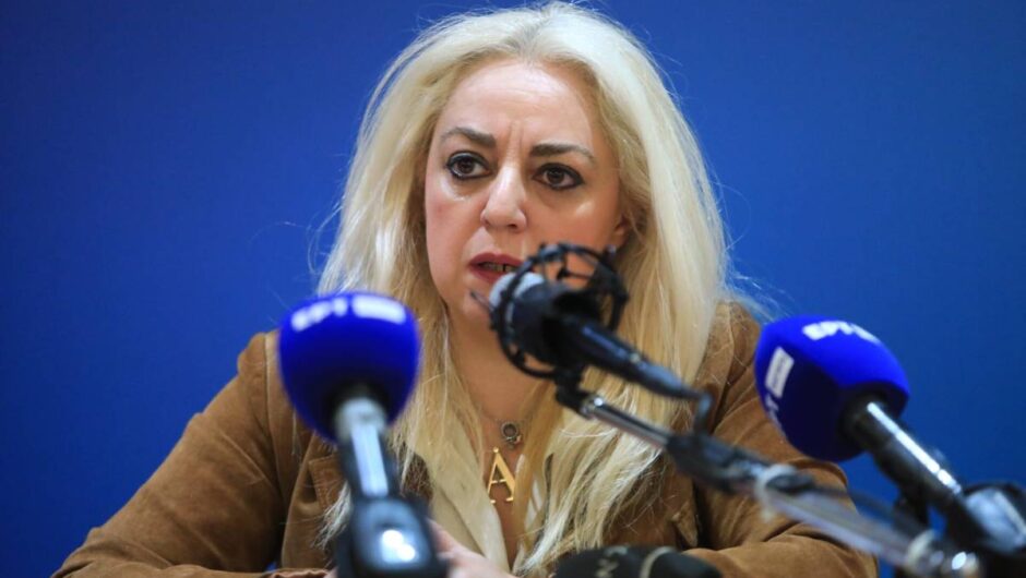 Από σκάνδαλο σε σκάνδαλο