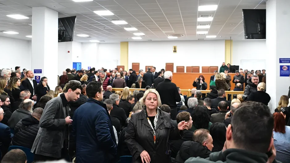 Ντροπή, κύριε Μητσοτάκη!