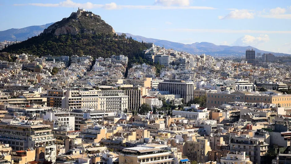 Δυσβάστακτο το «κεραμίδι» για τα ελληνικά νοικοκυριά